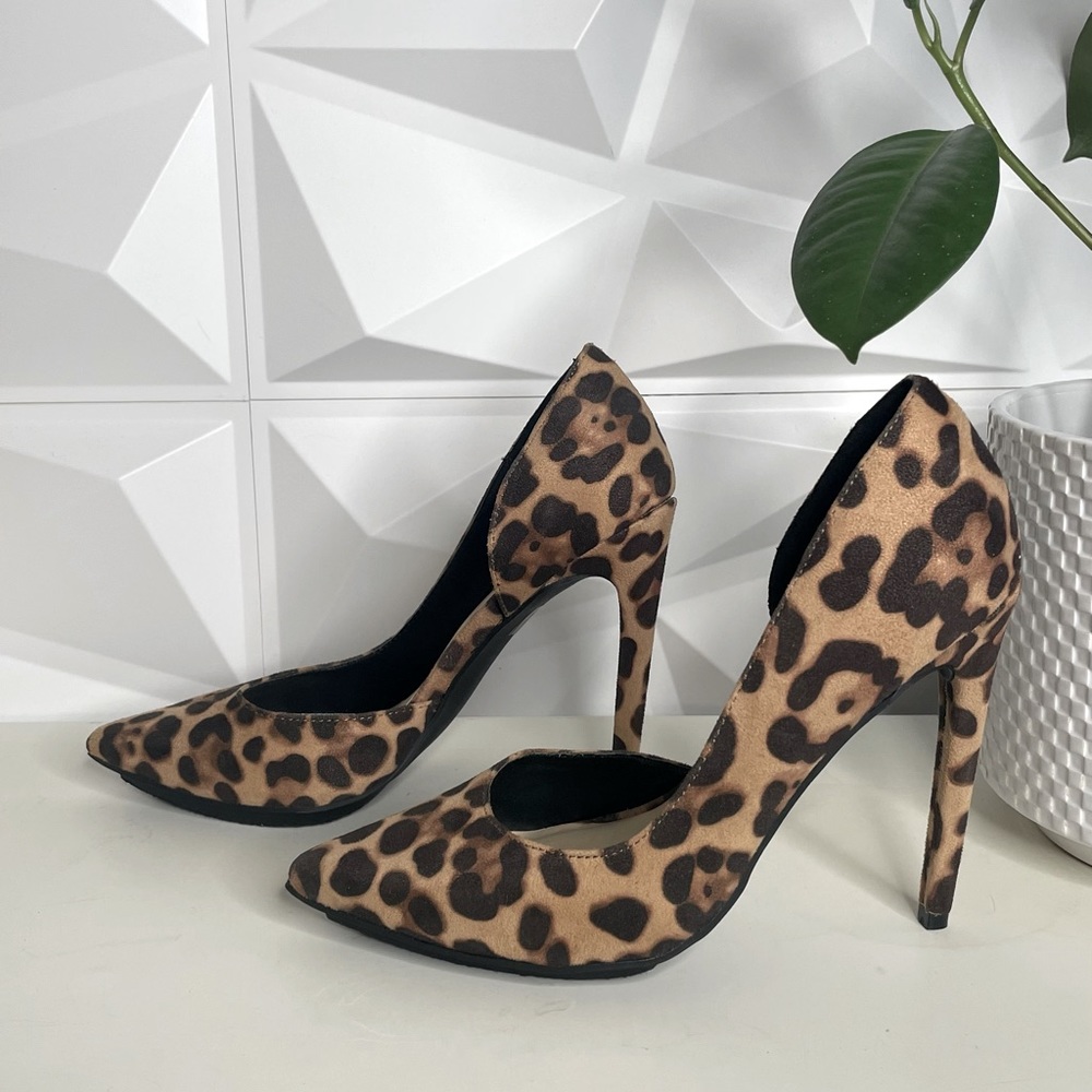 Vintage Original Nasty Gal Leopard Print Pumps